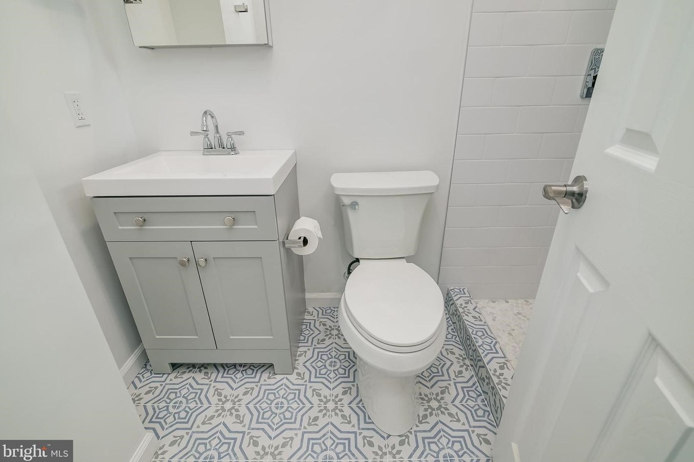 814 Orange Dr, Silver Spring MD 20901-1002 exterior