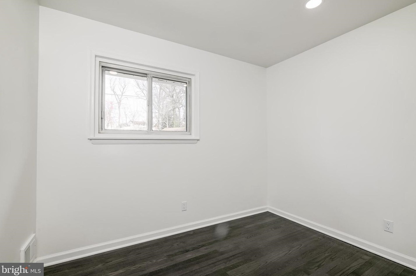 814 Orange Dr, Silver Spring MD 20901-1002 exterior