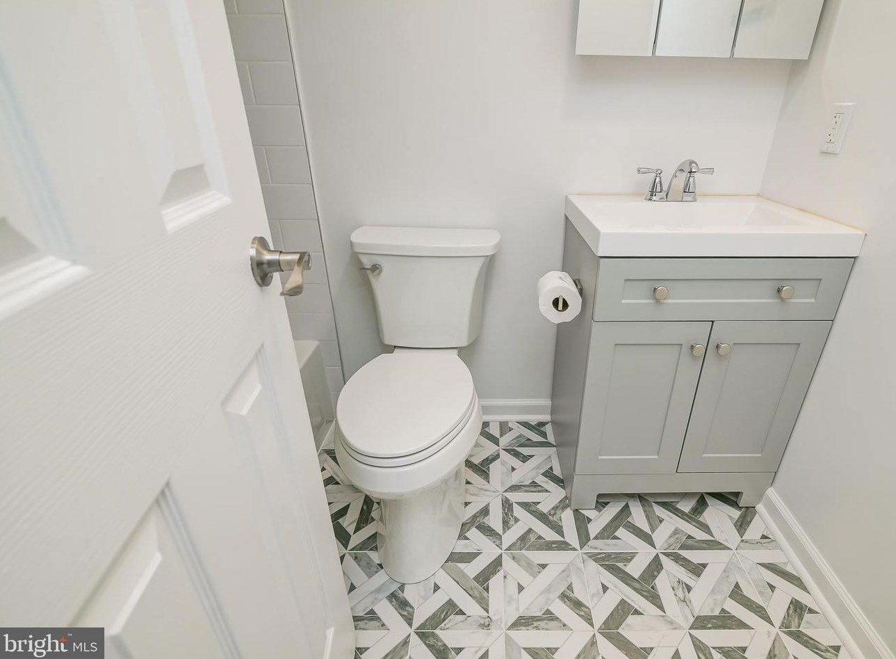 814 Orange Dr, Silver Spring MD 20901-1002 exterior