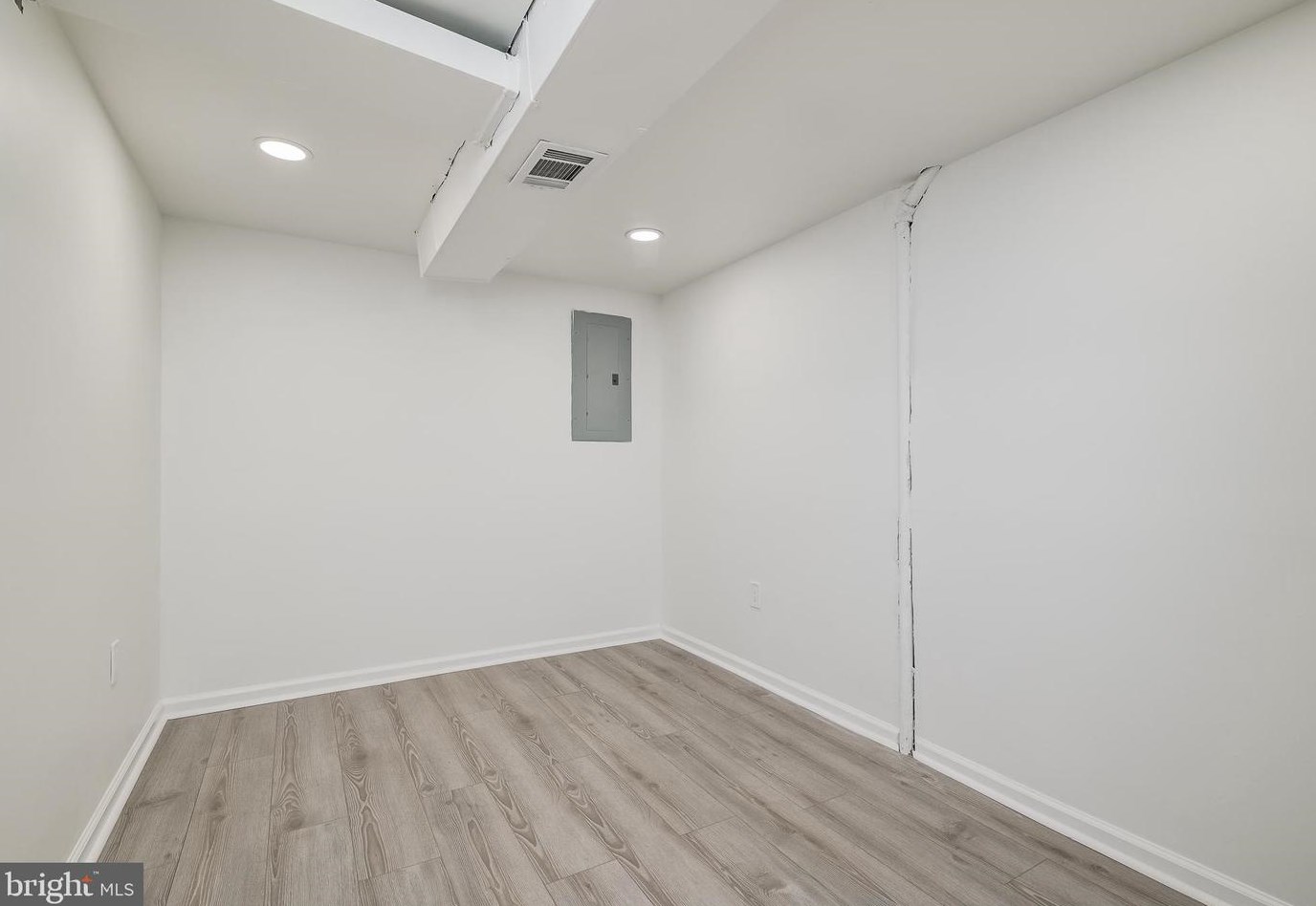 814 Orange Dr, Silver Spring MD 20901-1002 exterior