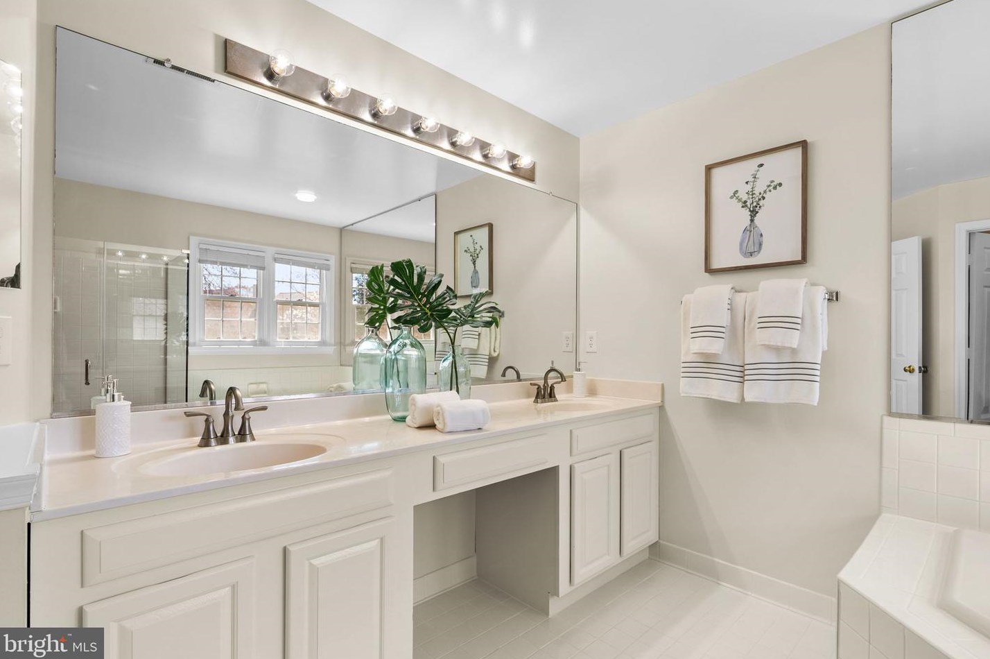 1708 Ladd St, Silver Spring MD 20902-3521 exterior