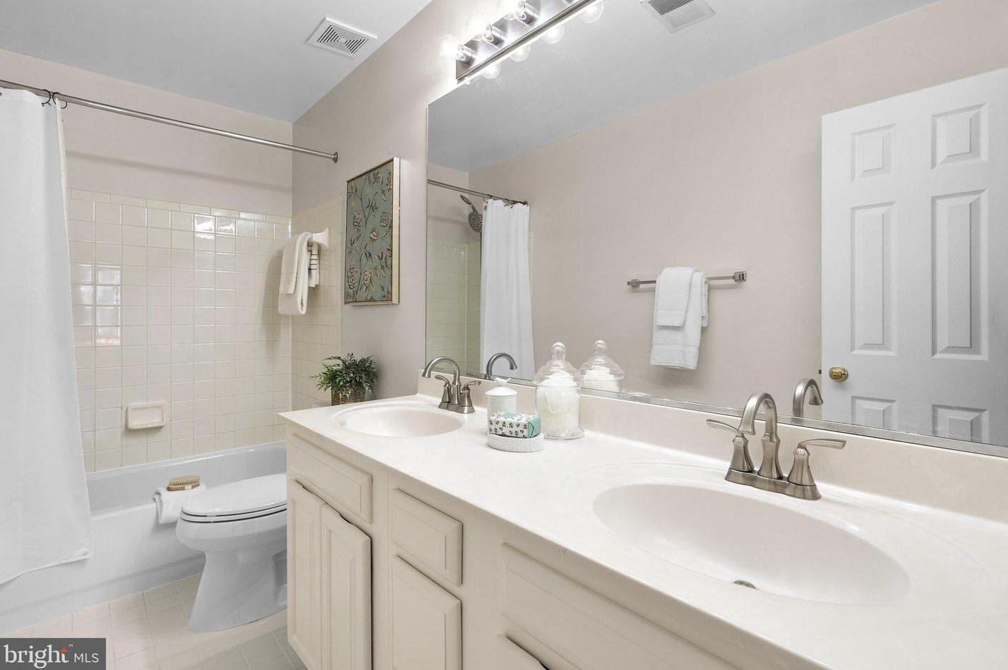 1708 Ladd St, Silver Spring MD 20902-3521 exterior