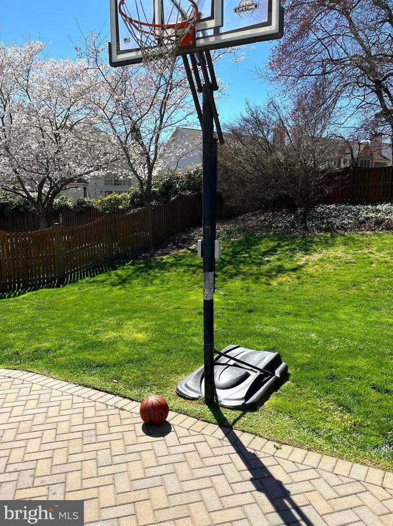 1708 Ladd St, Silver Spring MD 20902-3521 exterior