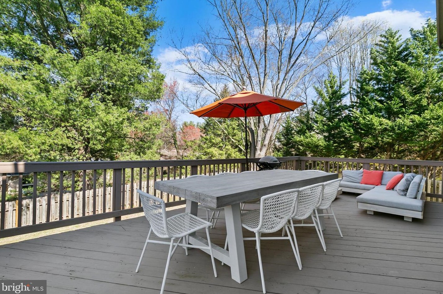 11509 Piney Lodge Rd, Gaithersburg MD  20878-2443 exterior