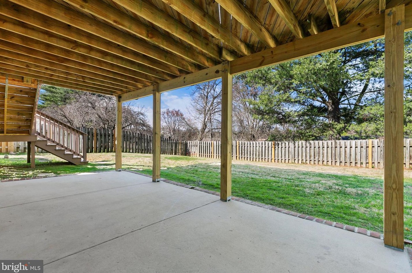 11509 Piney Lodge Rd, Gaithersburg MD  20878-2443 exterior