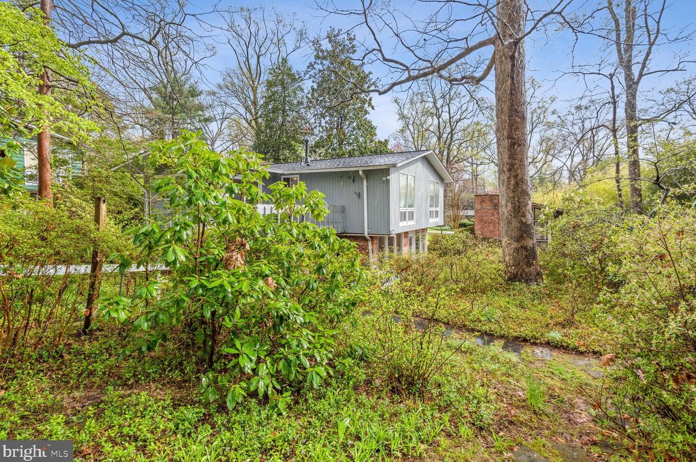 3413 Pendleton Dr, Silver Spring MD 20902-2446 exterior