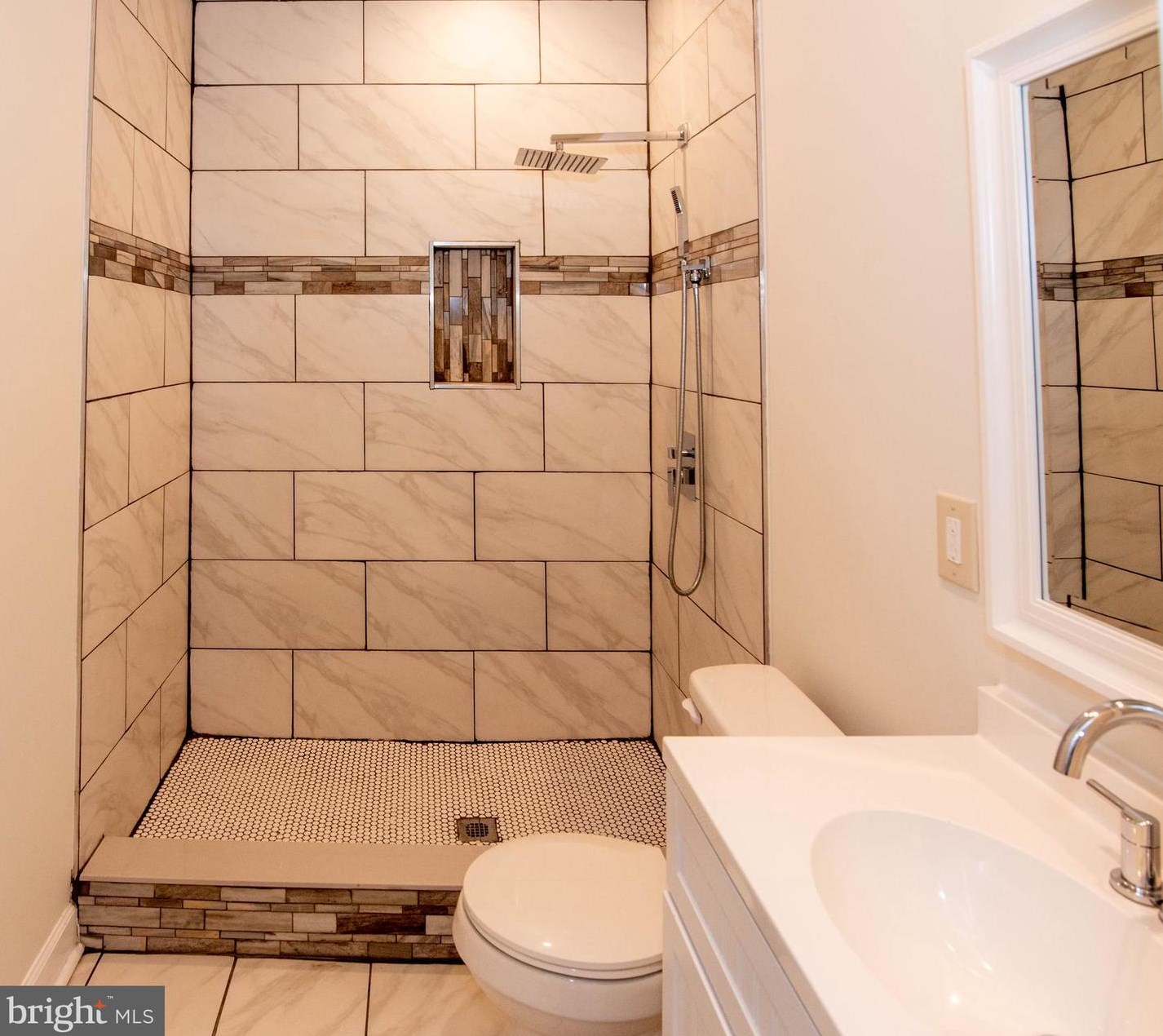 827 Philadelphia Ave, Silver Spring MD  20910-4935 exterior