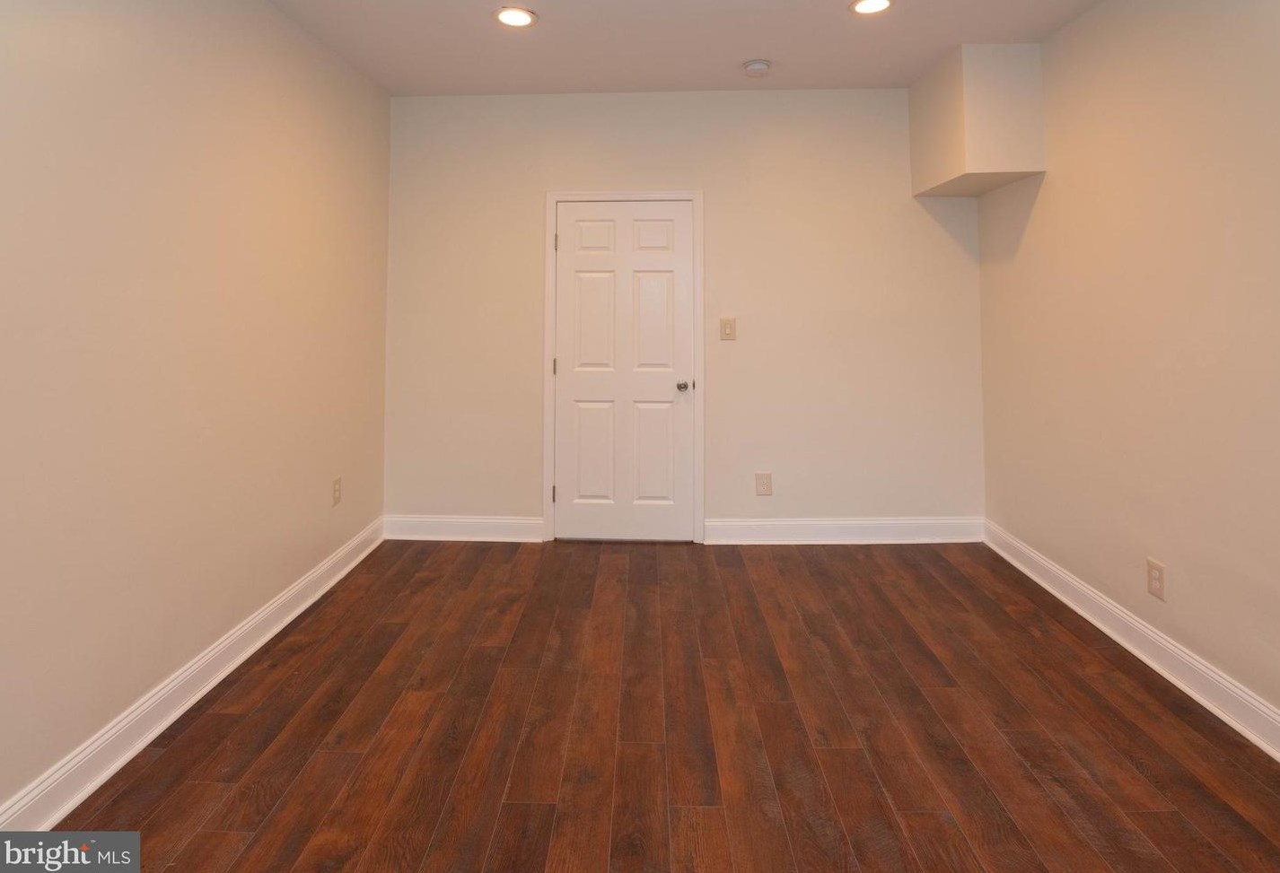 827 Philadelphia Ave, Silver Spring MD  20910-4935 exterior