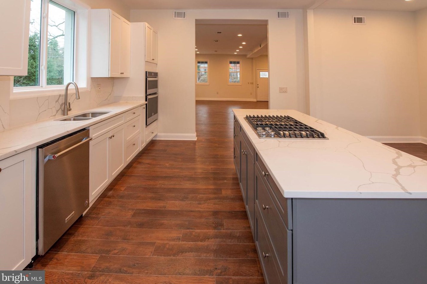 827 Philadelphia Ave, Silver Spring MD  20910-4935 exterior