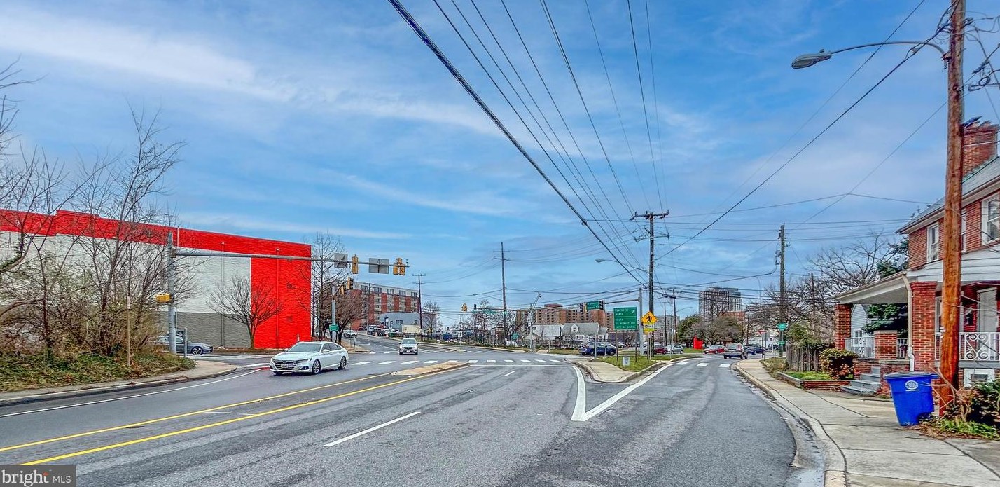 827 Philadelphia Ave, Silver Spring MD  20910-4935 exterior