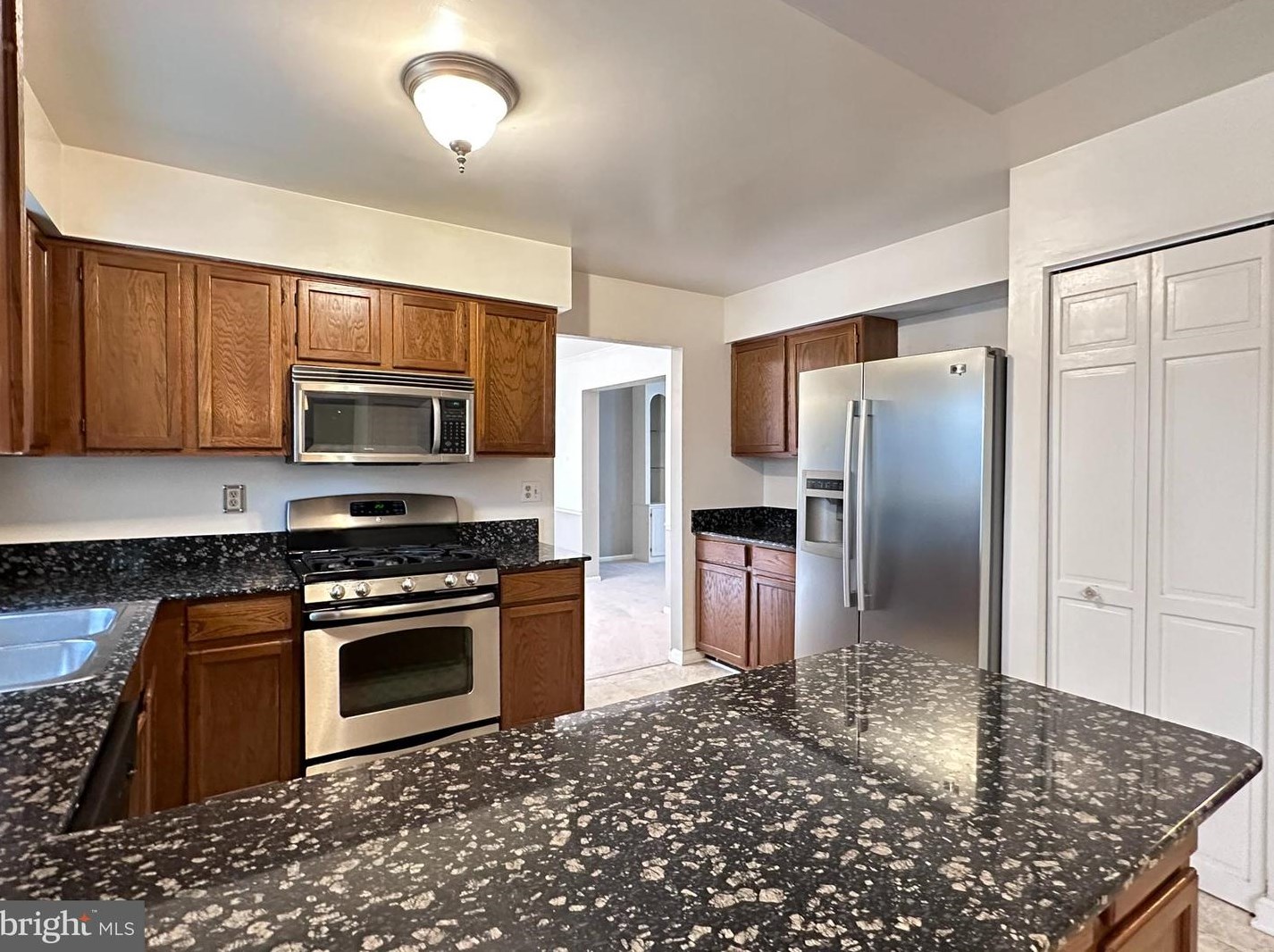 2040 Middlebridge Dr, Silver Spring MD  20906-5813 exterior