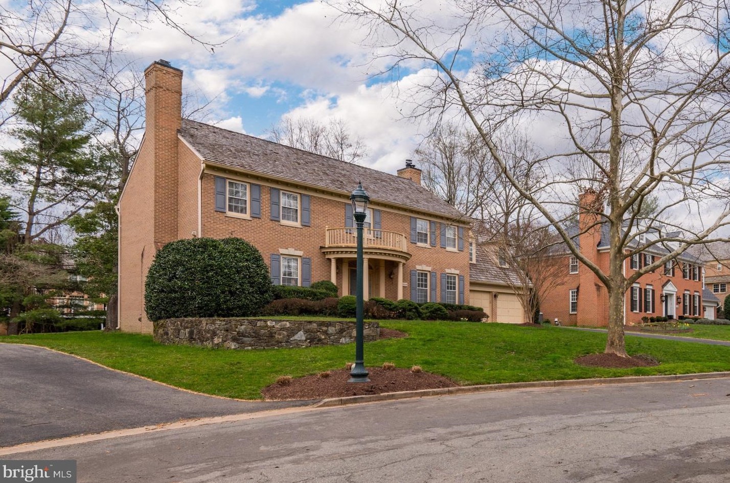 10109 Meyer Point Ter, Rockville, MD 20854-5426