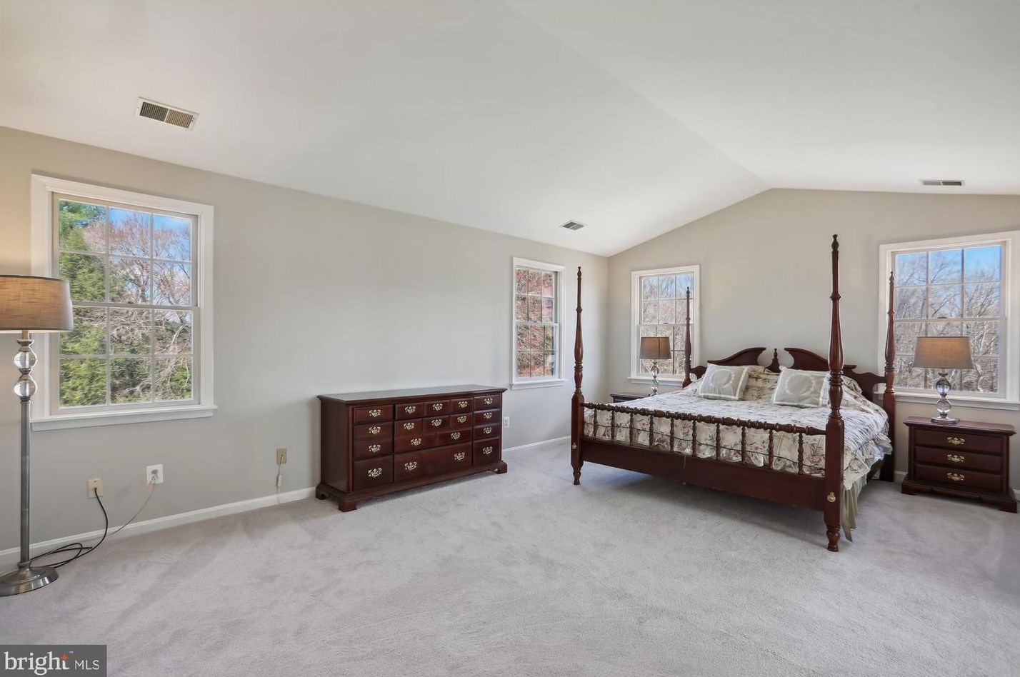 13424 Query Mill Rd, Gaithersburg MD  20878-3962 exterior