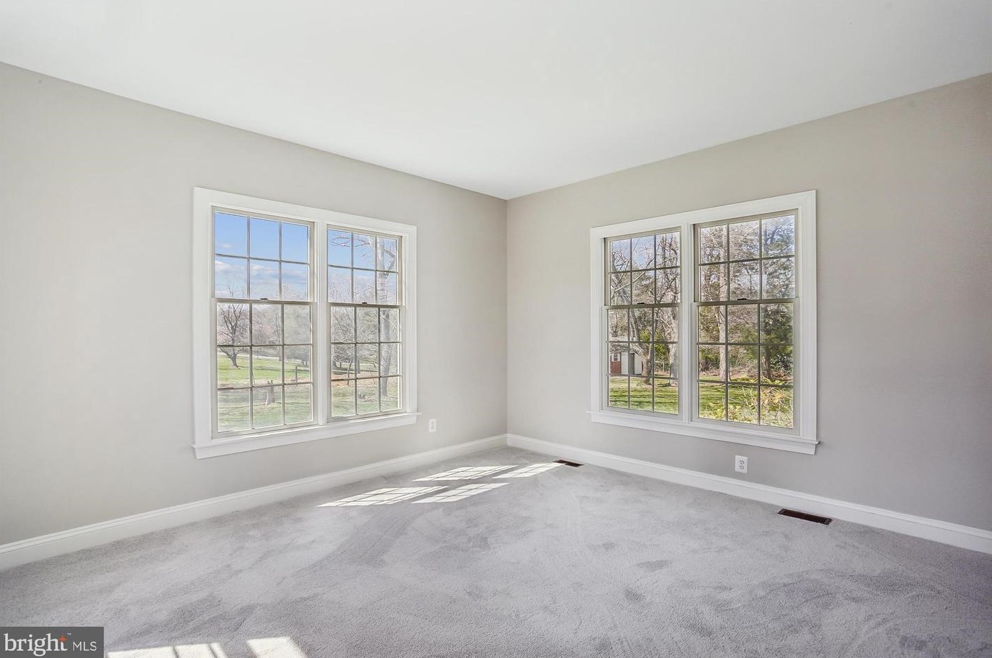 13424 Query Mill Rd, Gaithersburg MD  20878-3962 exterior