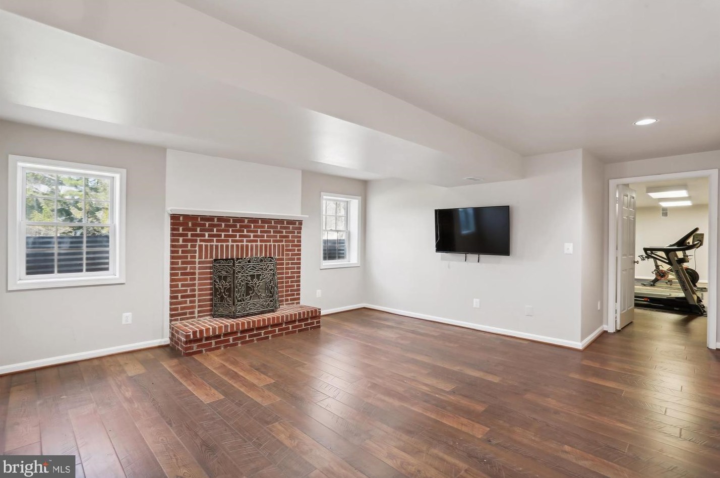 13424 Query Mill Rd, Gaithersburg MD  20878-3962 exterior