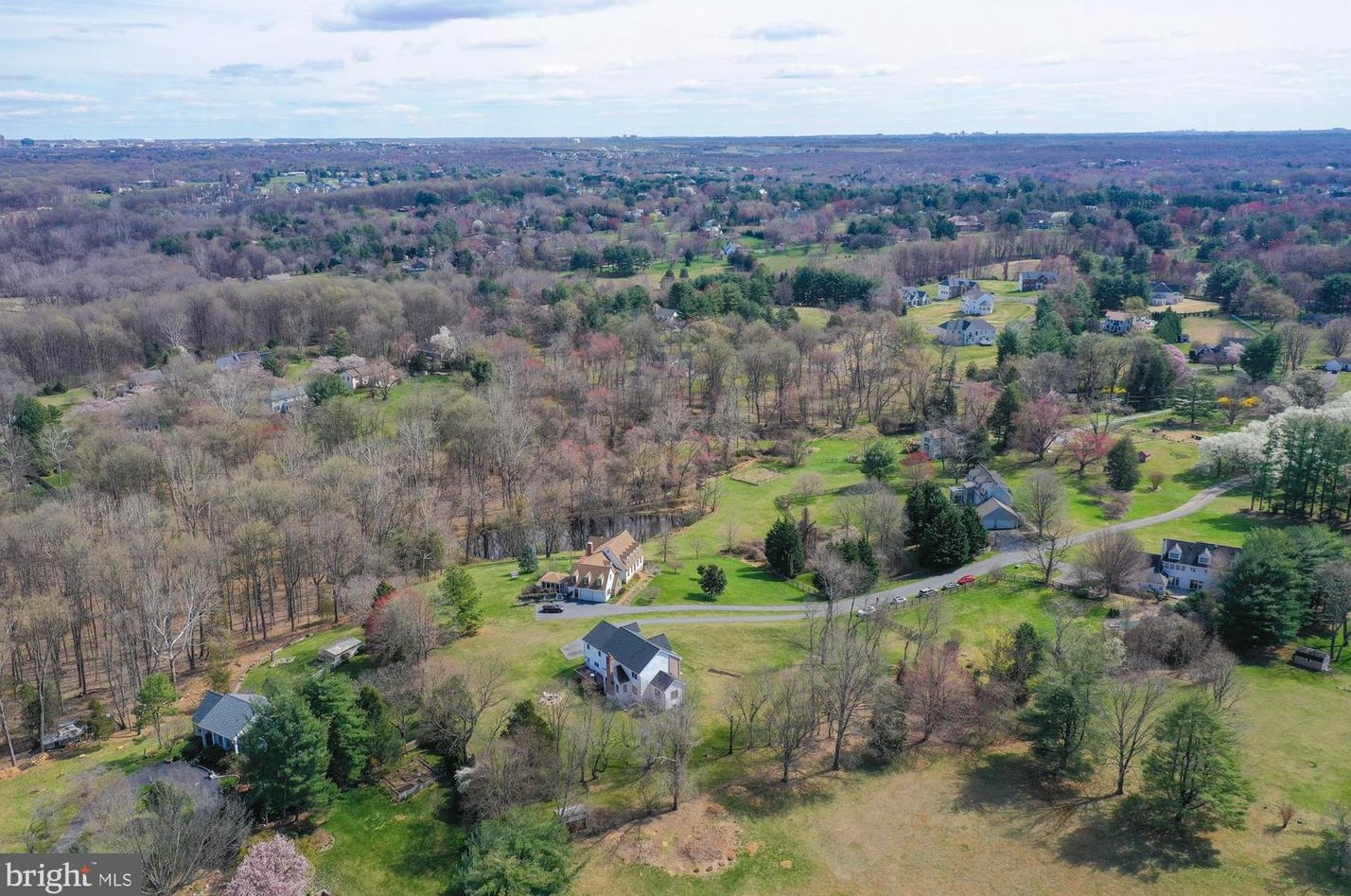 13424 Query Mill Rd, Gaithersburg MD  20878-3962 exterior