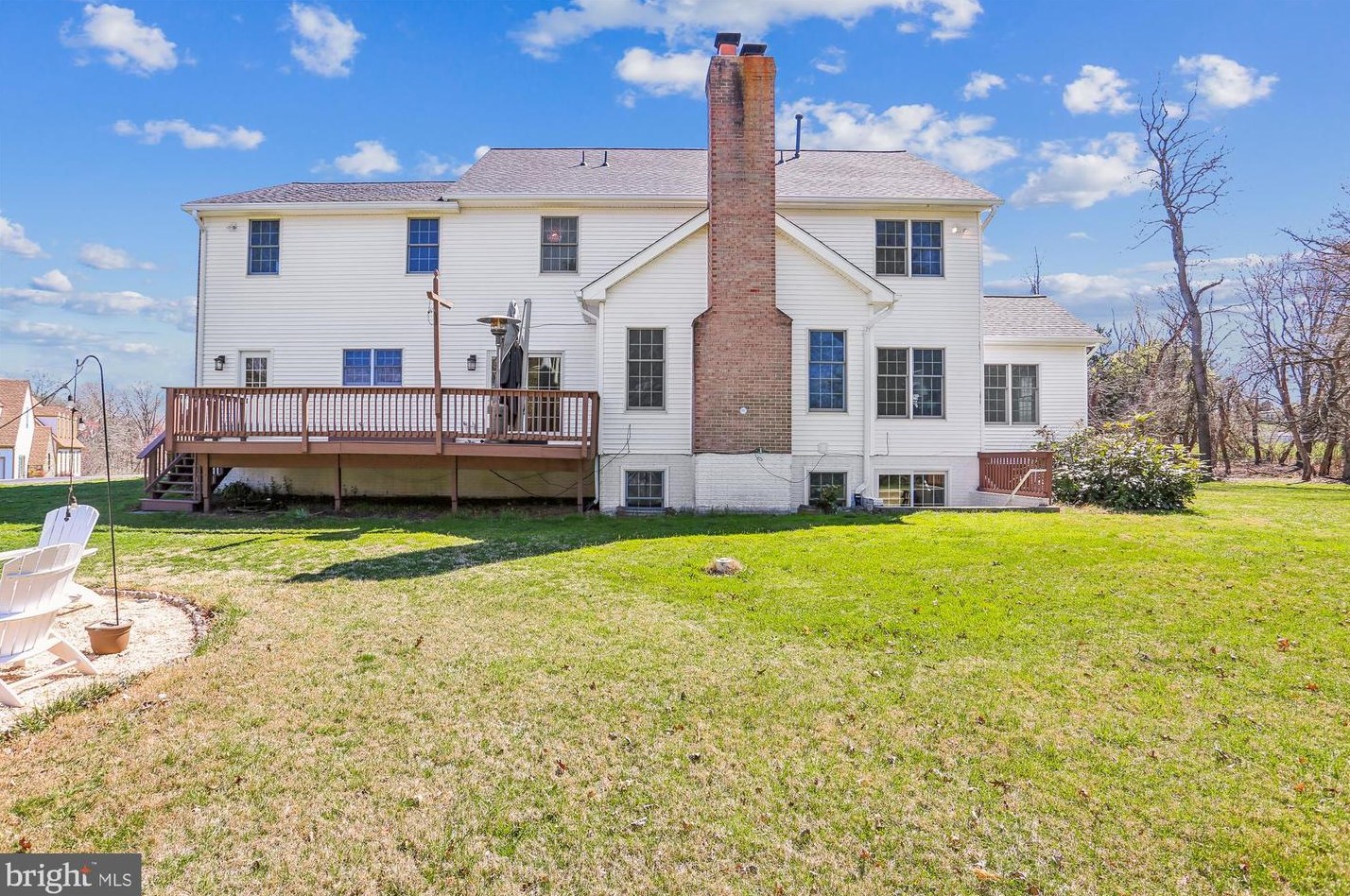 13424 Query Mill Rd, Gaithersburg MD  20878-3962 exterior