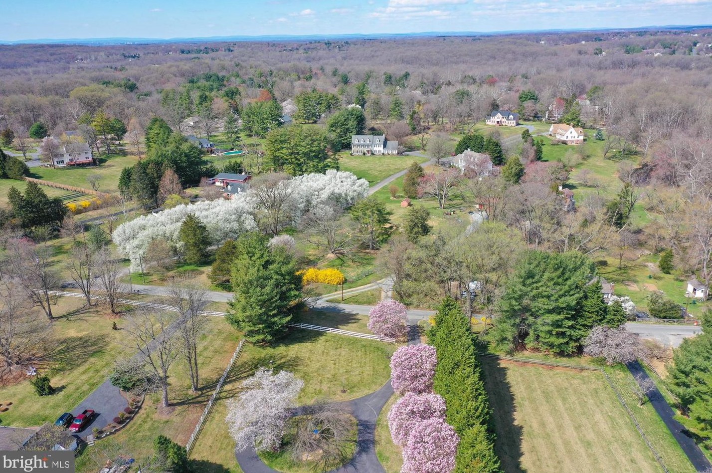 13424 Query Mill Rd, Gaithersburg MD  20878-3962 exterior