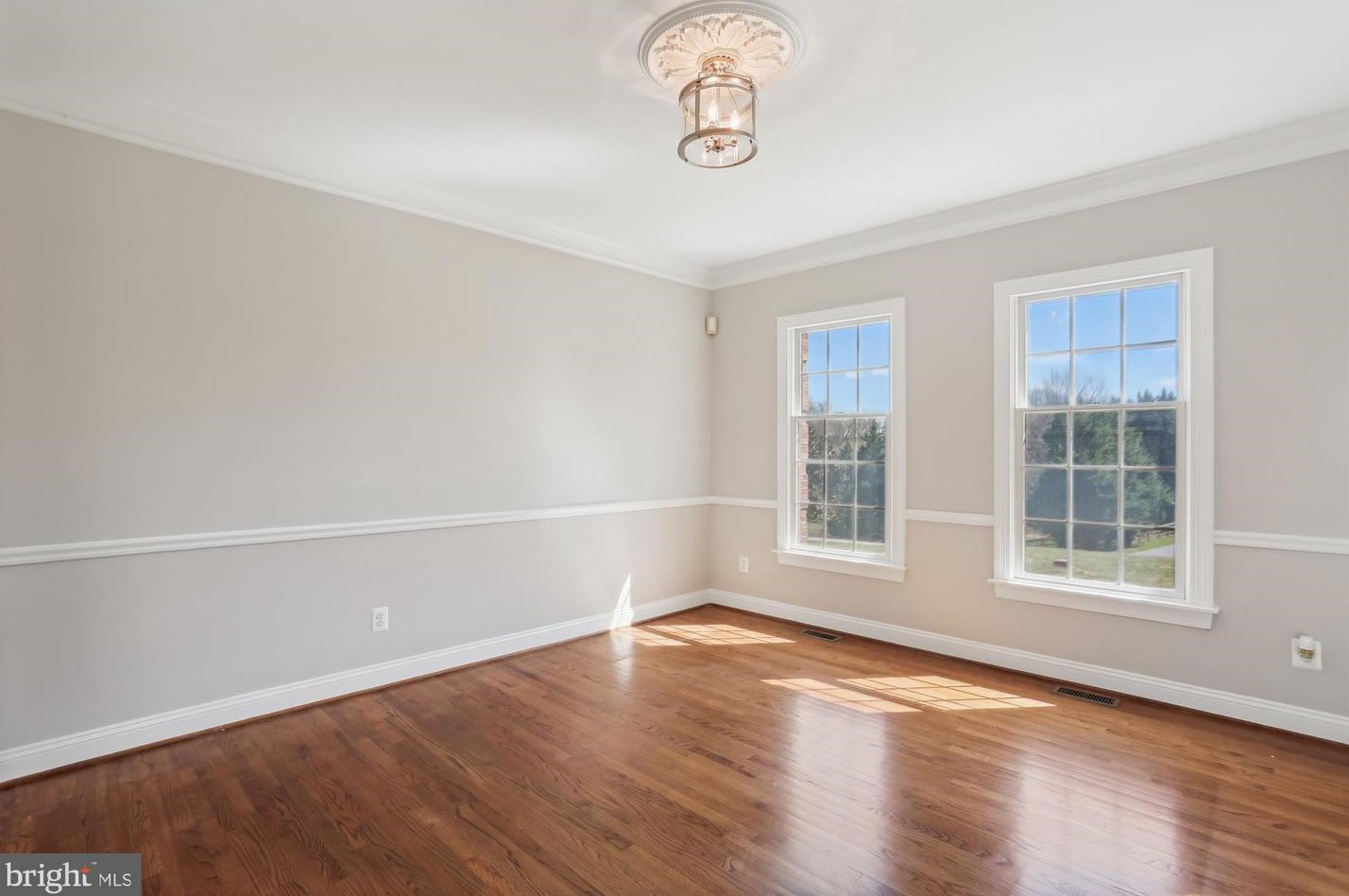 13424 Query Mill Rd, Gaithersburg MD  20878-3962 exterior