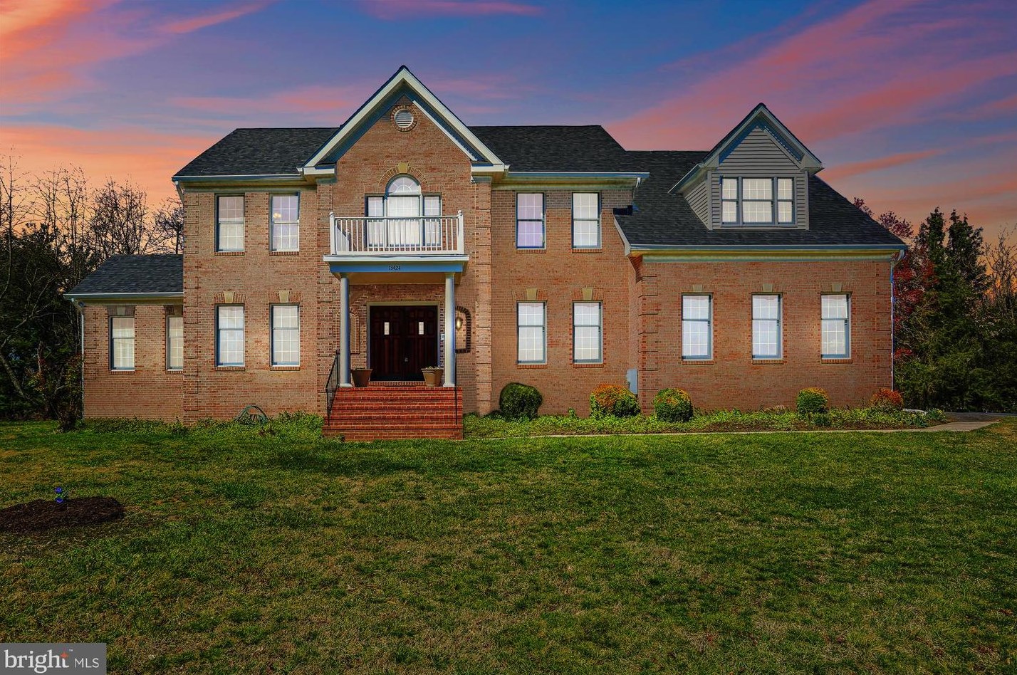 13424 Query Mill Rd, Gaithersburg MD  20878-3962 exterior