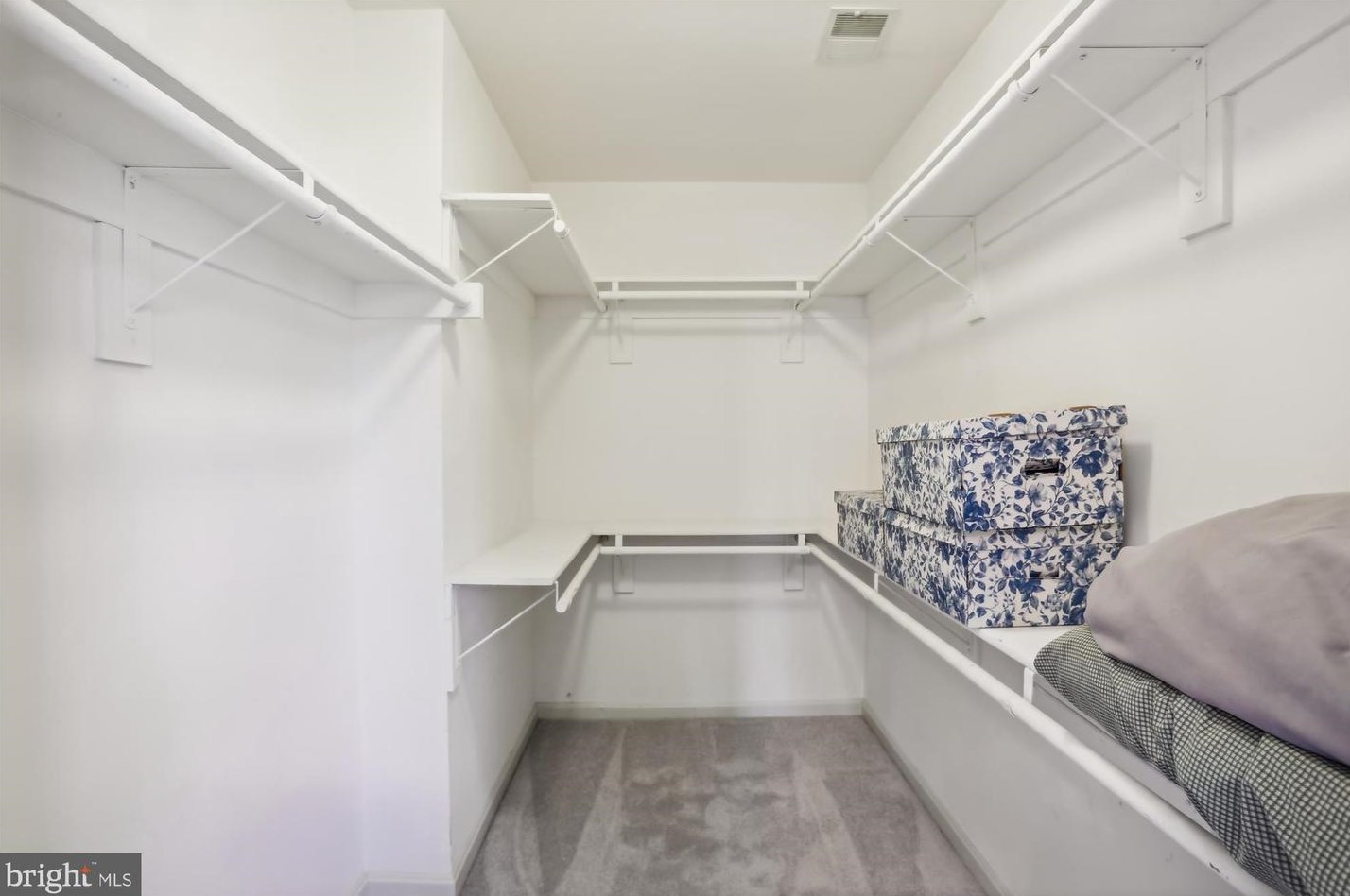 13424 Query Mill Rd, Gaithersburg MD  20878-3962 exterior