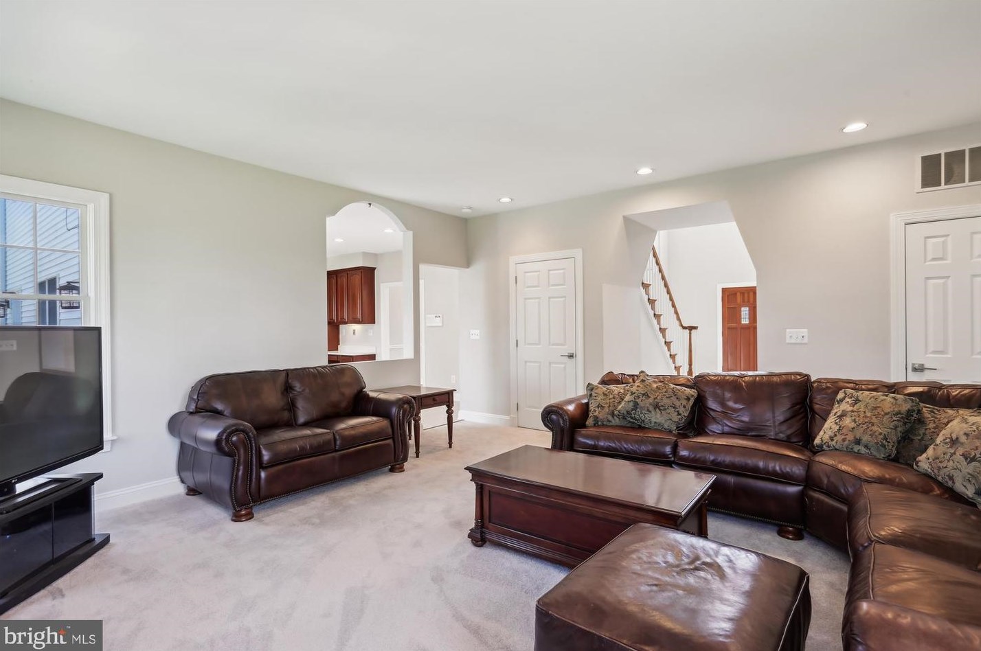 13424 Query Mill Rd, Gaithersburg MD  20878-3962 exterior