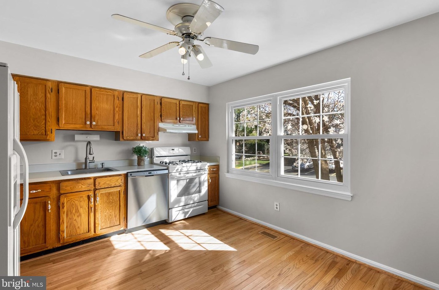 91 Travis Ct, Gaithersburg MD  20879-3315 exterior