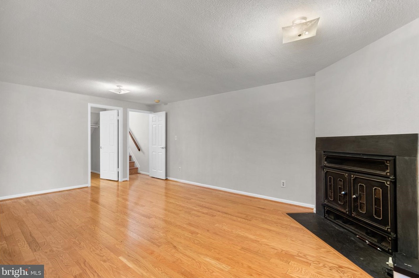 91 Travis Ct, Gaithersburg MD  20879-3315 exterior