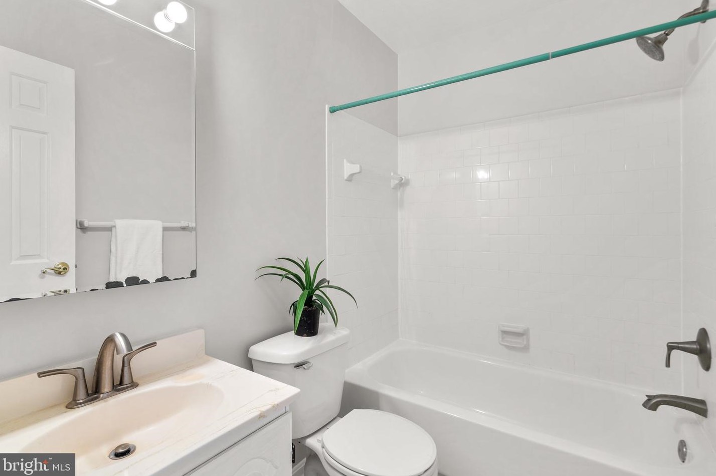 91 Travis Ct, Gaithersburg MD  20879-3315 exterior