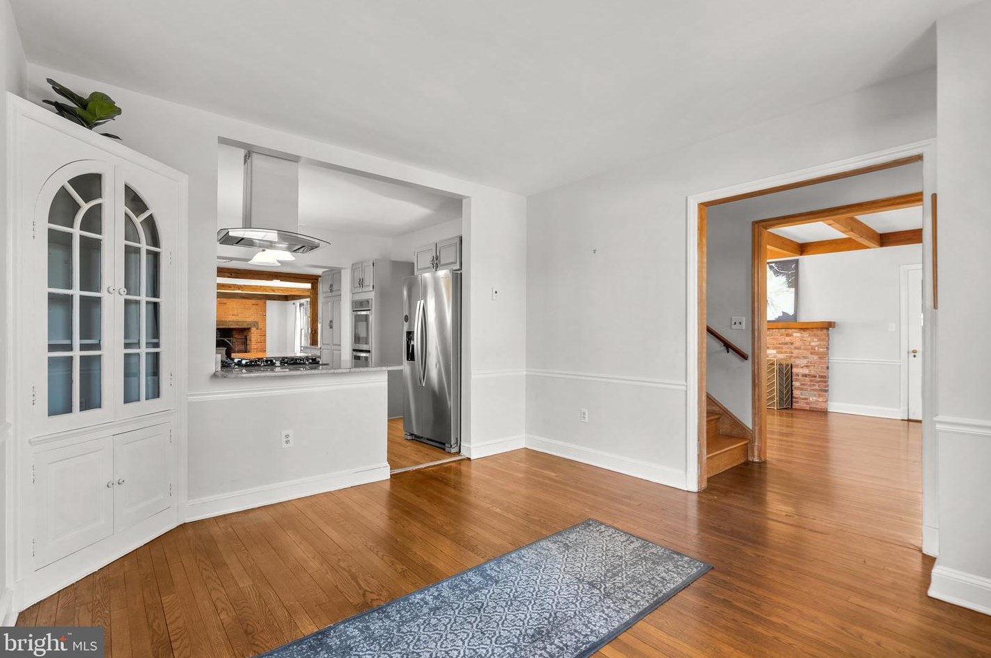 9102 Darnestown Rd, Rockville MD  20850-3106 exterior