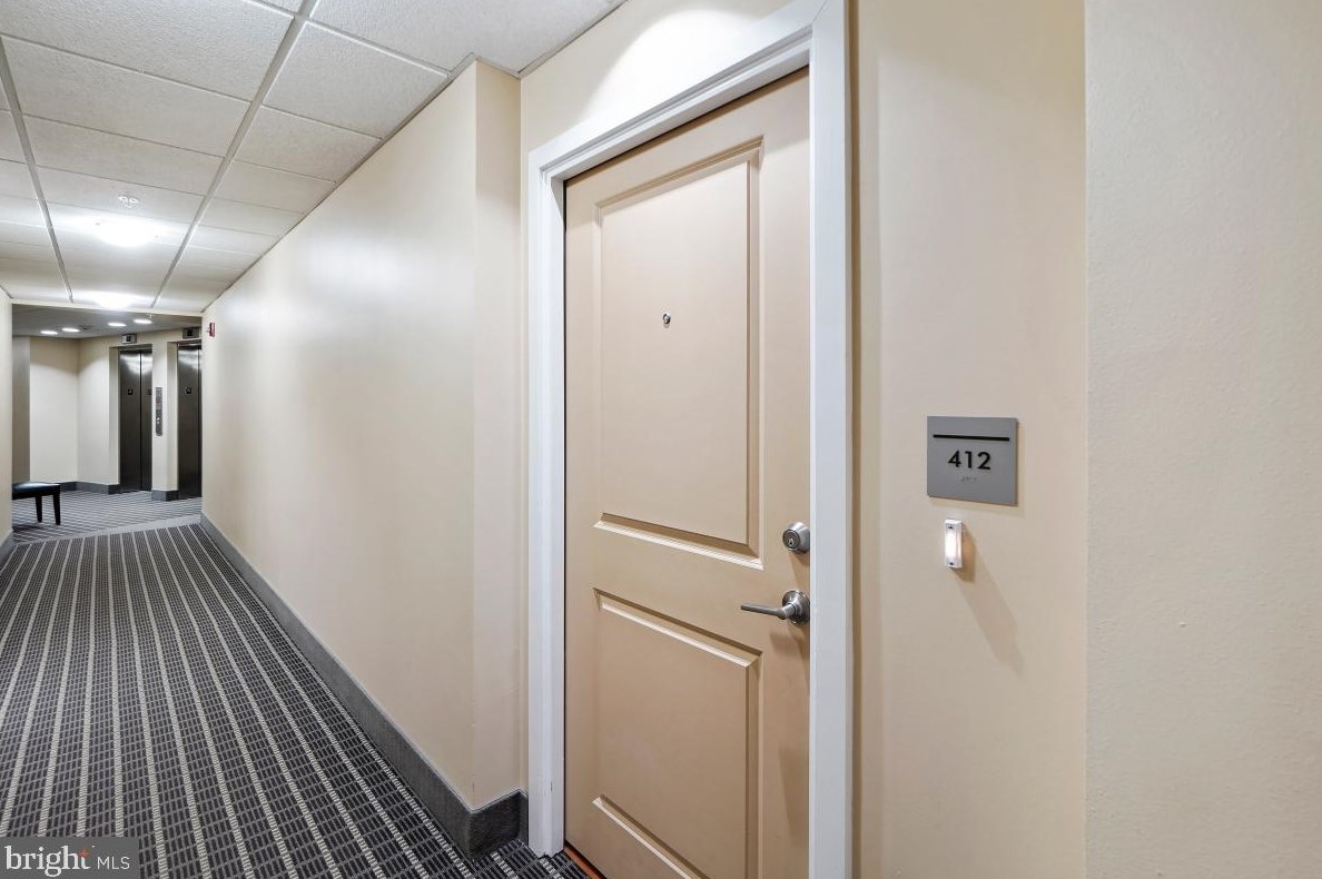 15000 Pennfield Cir #412, Silver Spring, MD 20906