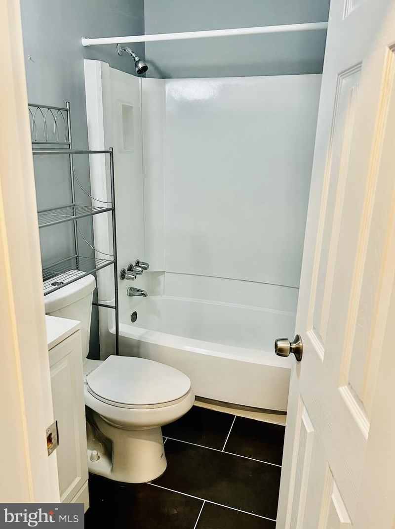 9821 Brookridge Ct, Gaithersburg MD 20886-1108 exterior