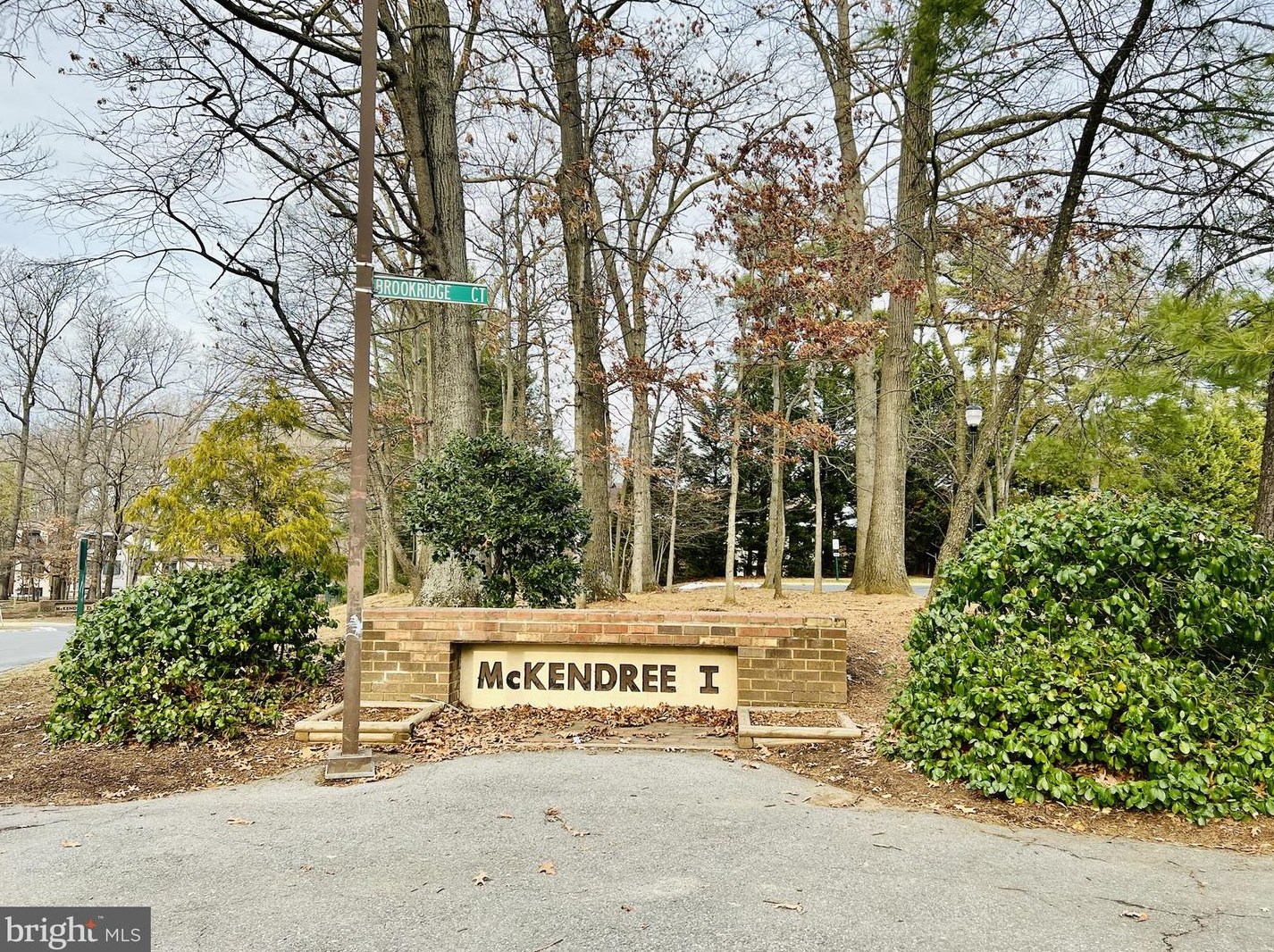 9821 Brookridge Ct, Gaithersburg MD 20886-1108 exterior