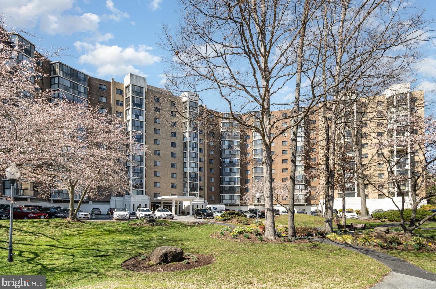 15101 Interlachen Dr #623, Silver Spring, MD 20906