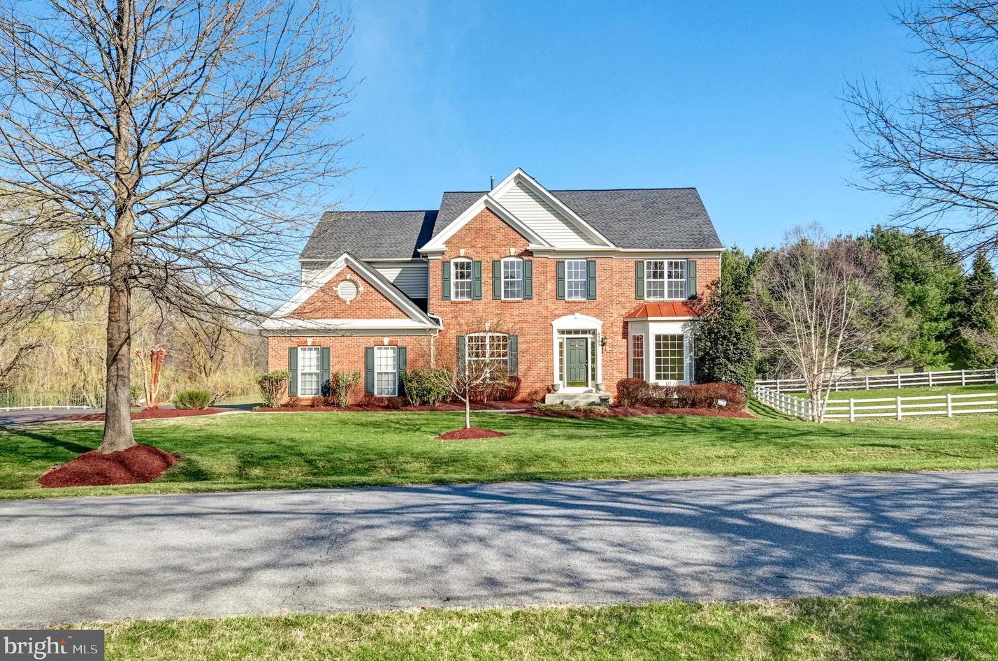 6305 Holland Meadow Ln, Gaithersburg, MD 20882-1235