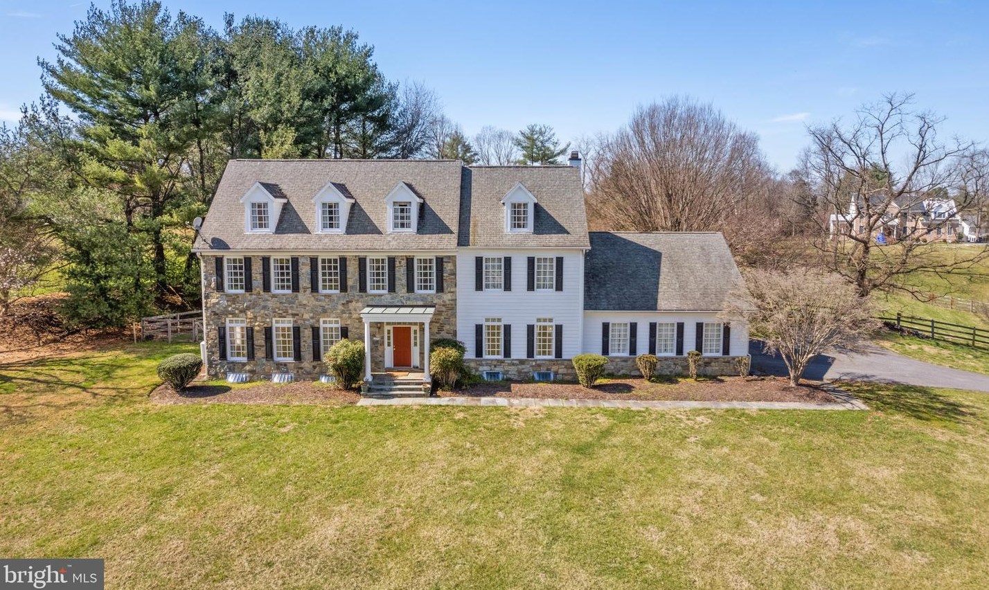 13422 Query Mill Rd, Gaithersburg, MD 20878-3962