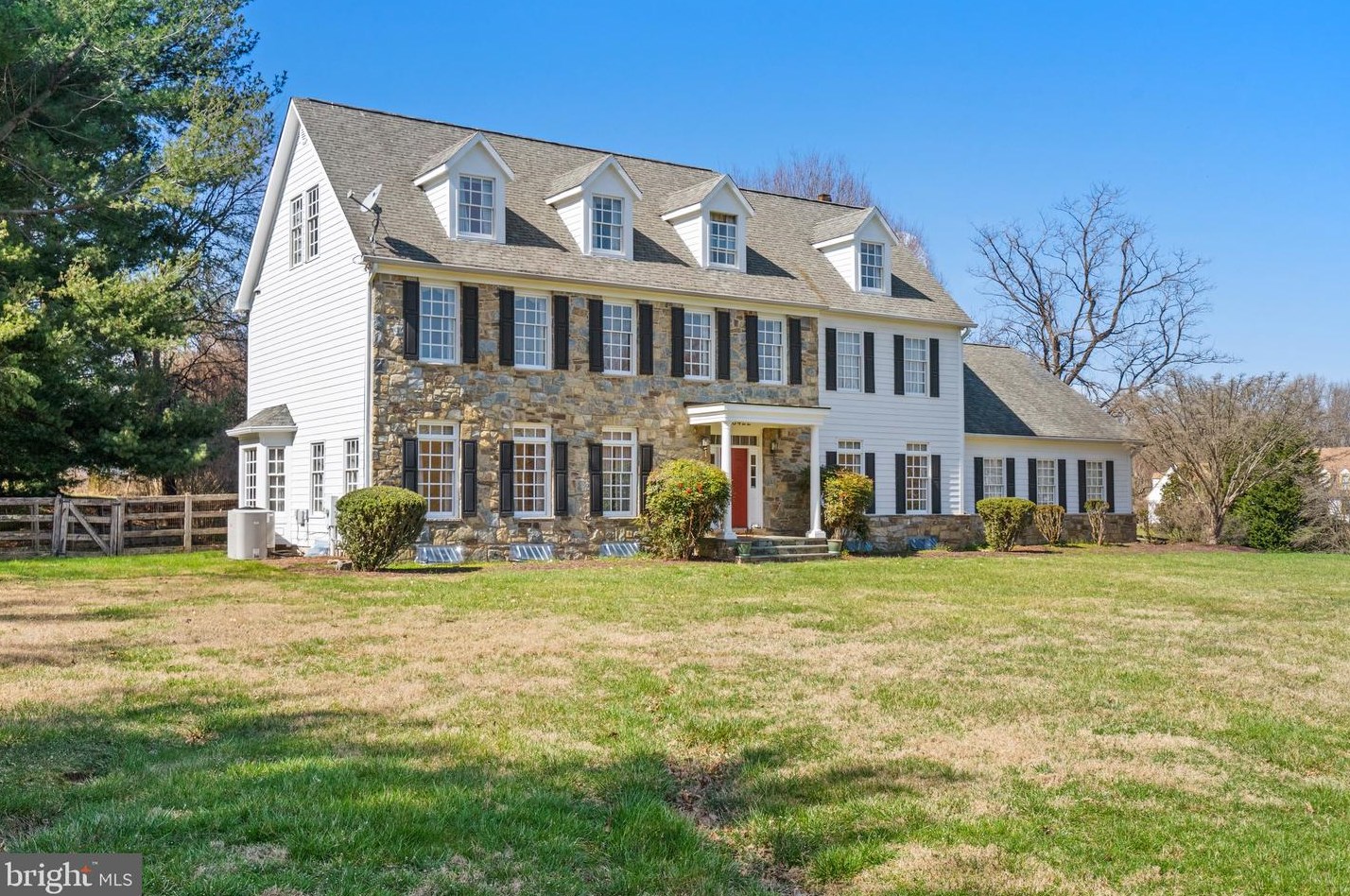 13422 Query Mill Rd, Gaithersburg MD  20878-3962 exterior