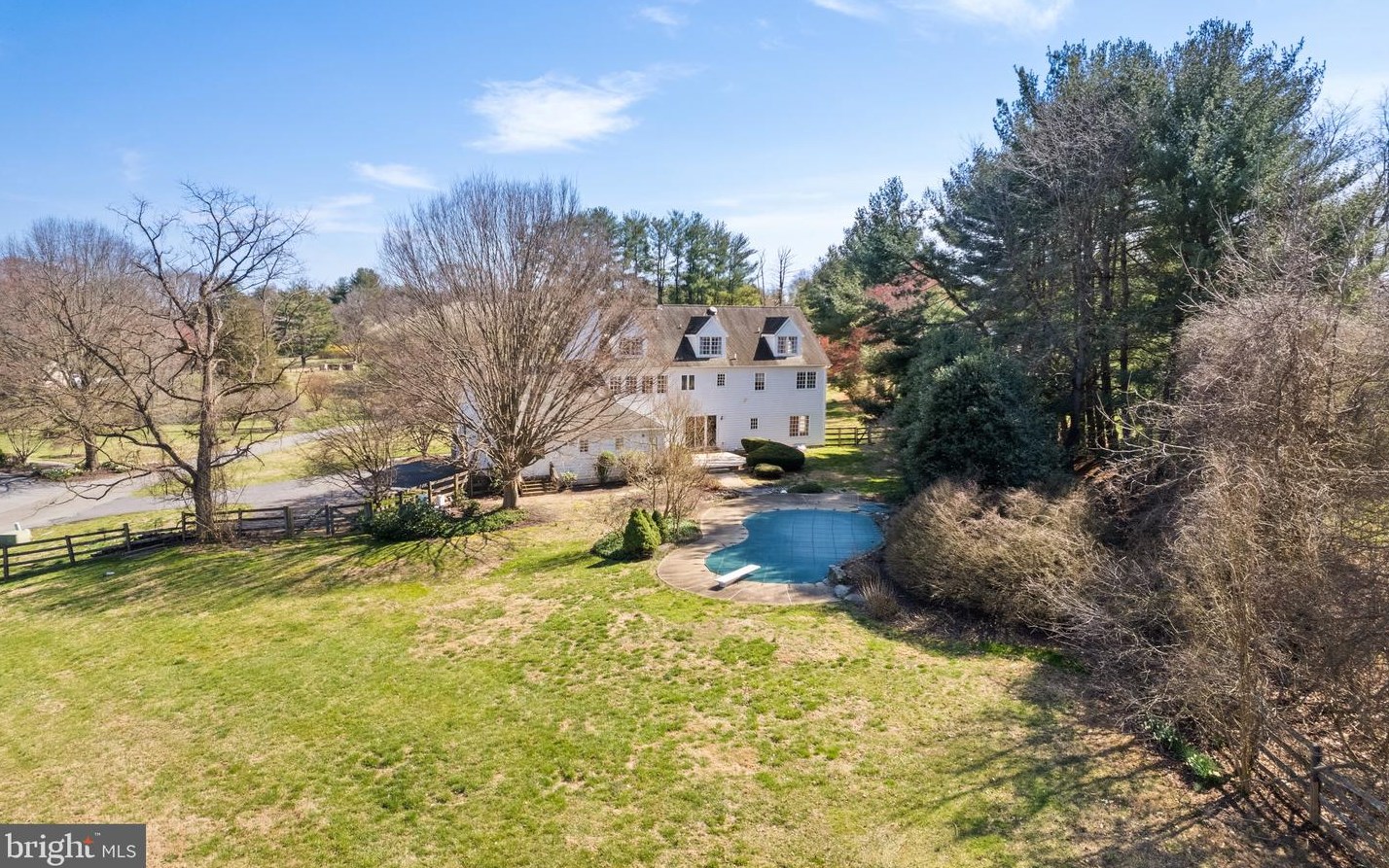 13422 Query Ml Rd, Gaithersburg MD 20878-3962 exterior