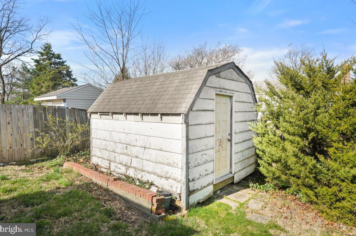 10026 Brunett Ave, Silver Spring MD 20901-2204 exterior