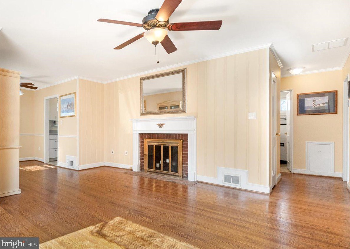 10026 Brunett Ave, Silver Spring MD 20901-2204 exterior