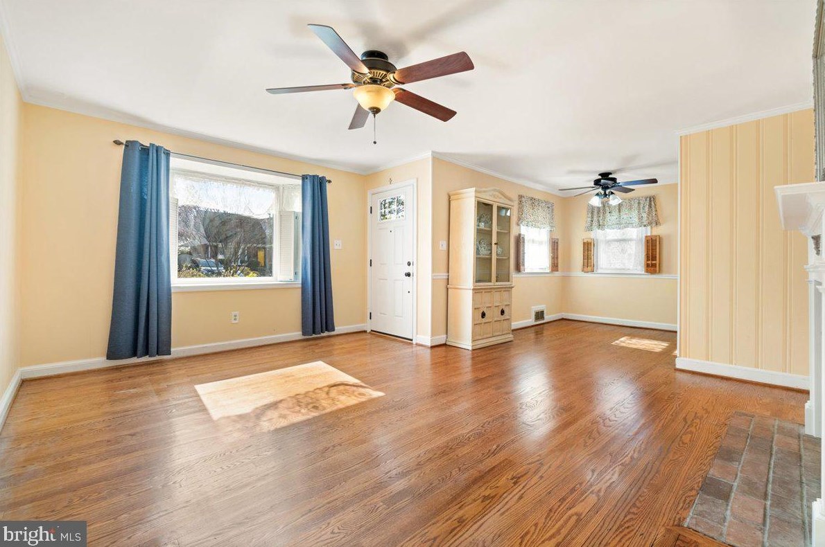 10026 Brunett Ave, Silver Spring MD 20901-2204 exterior