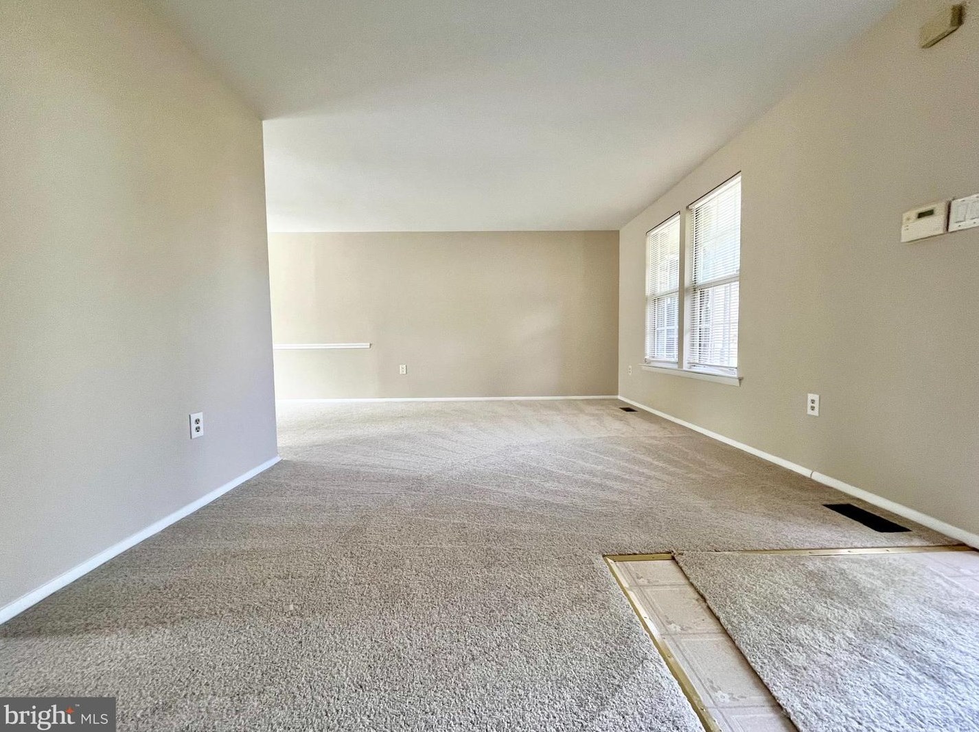 15705 Anamosa Dr, Rockville MD  20855-2609 exterior