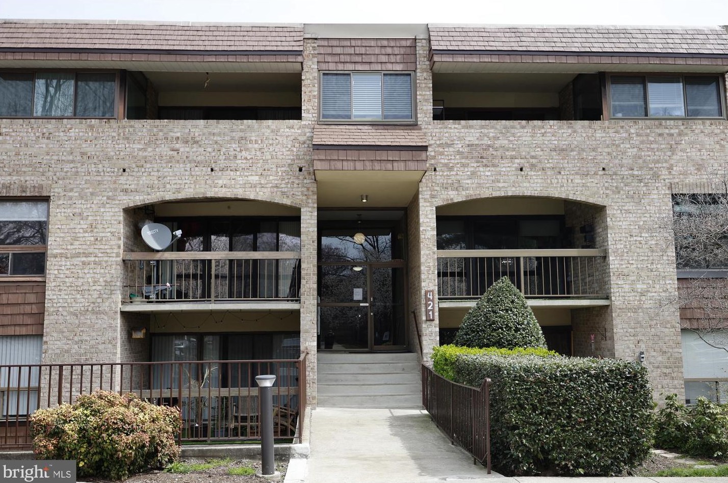 421 Christopher Ave #11, Gaithersburg, MD 20879