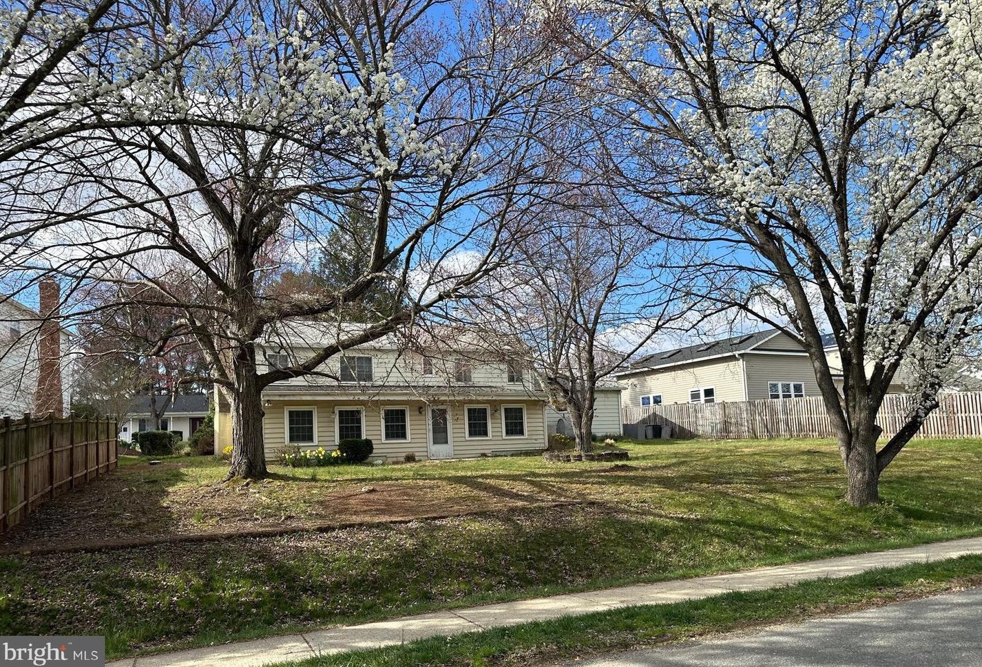 15485 Peach Leaf Dr, Gaithersburg, MD 20878-2377