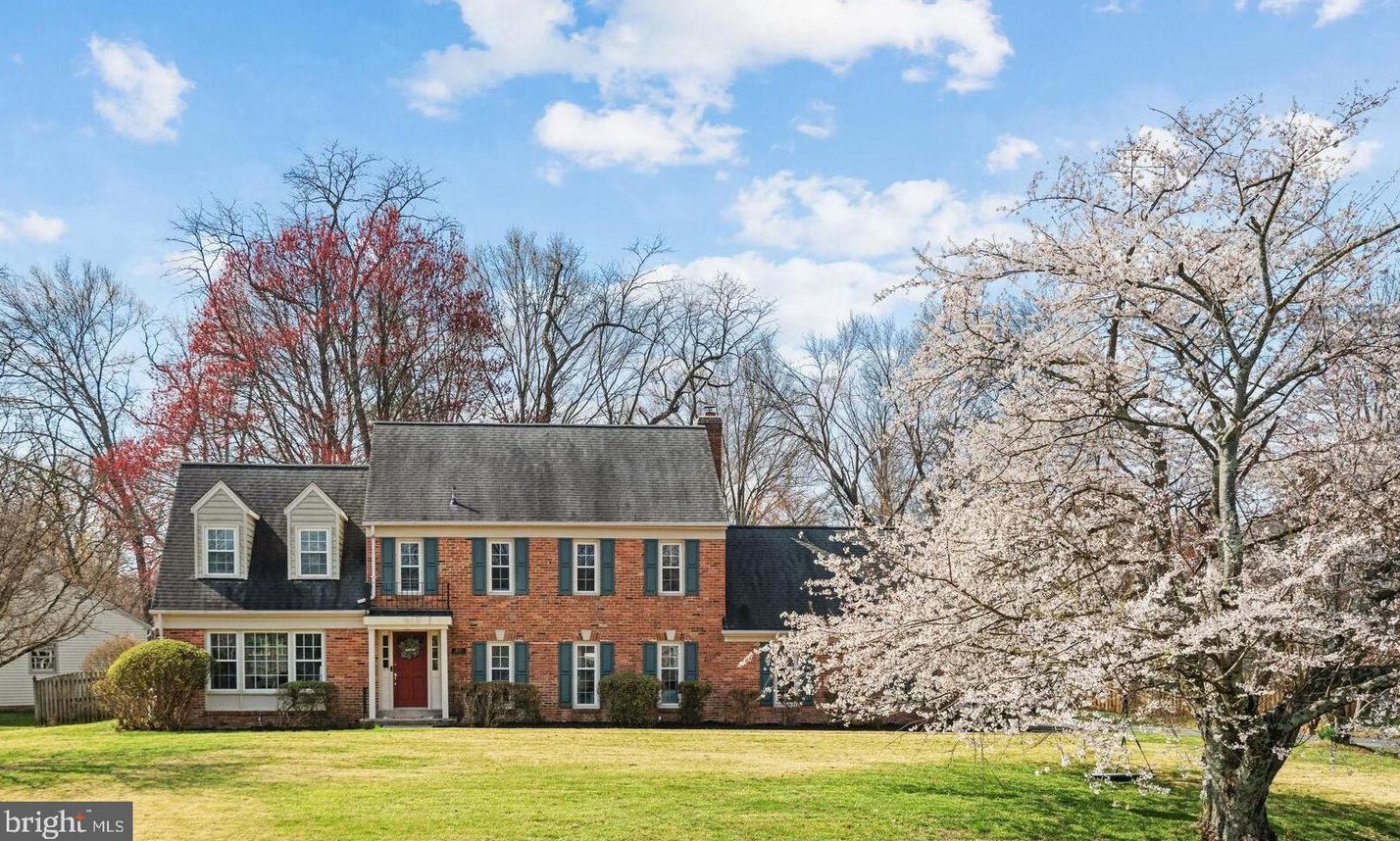 4500 Cherry Valley Dr, Rockville MD  20853-1107 exterior