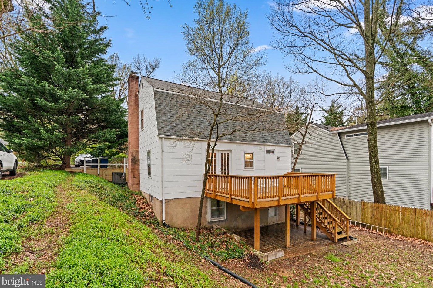 10217 Capitol View Ave, Silver Spring MD 20910-1033 exterior