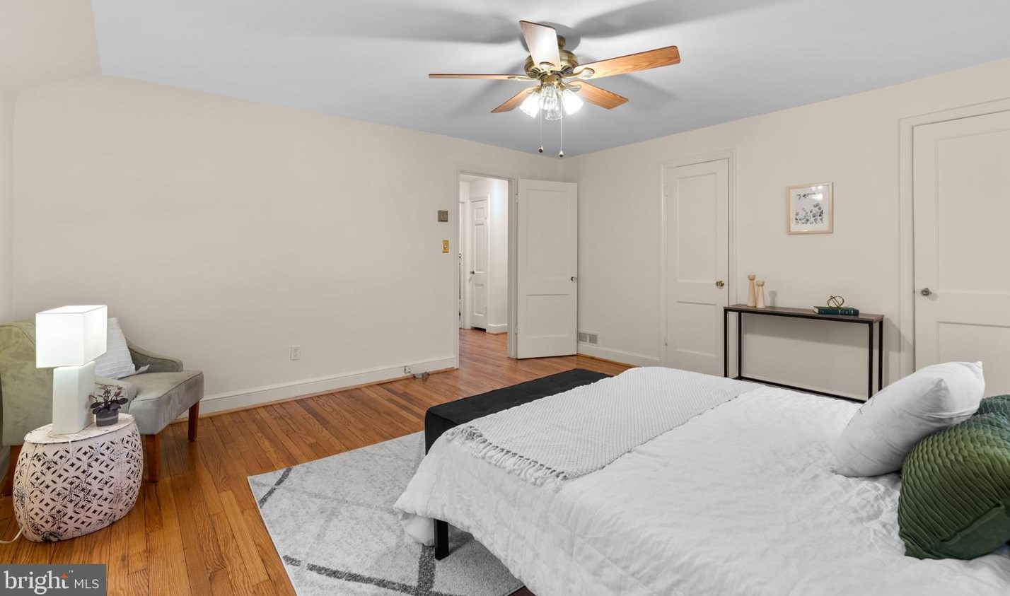 10217 Capitol View Ave, Silver Spring MD 20910-1033 exterior