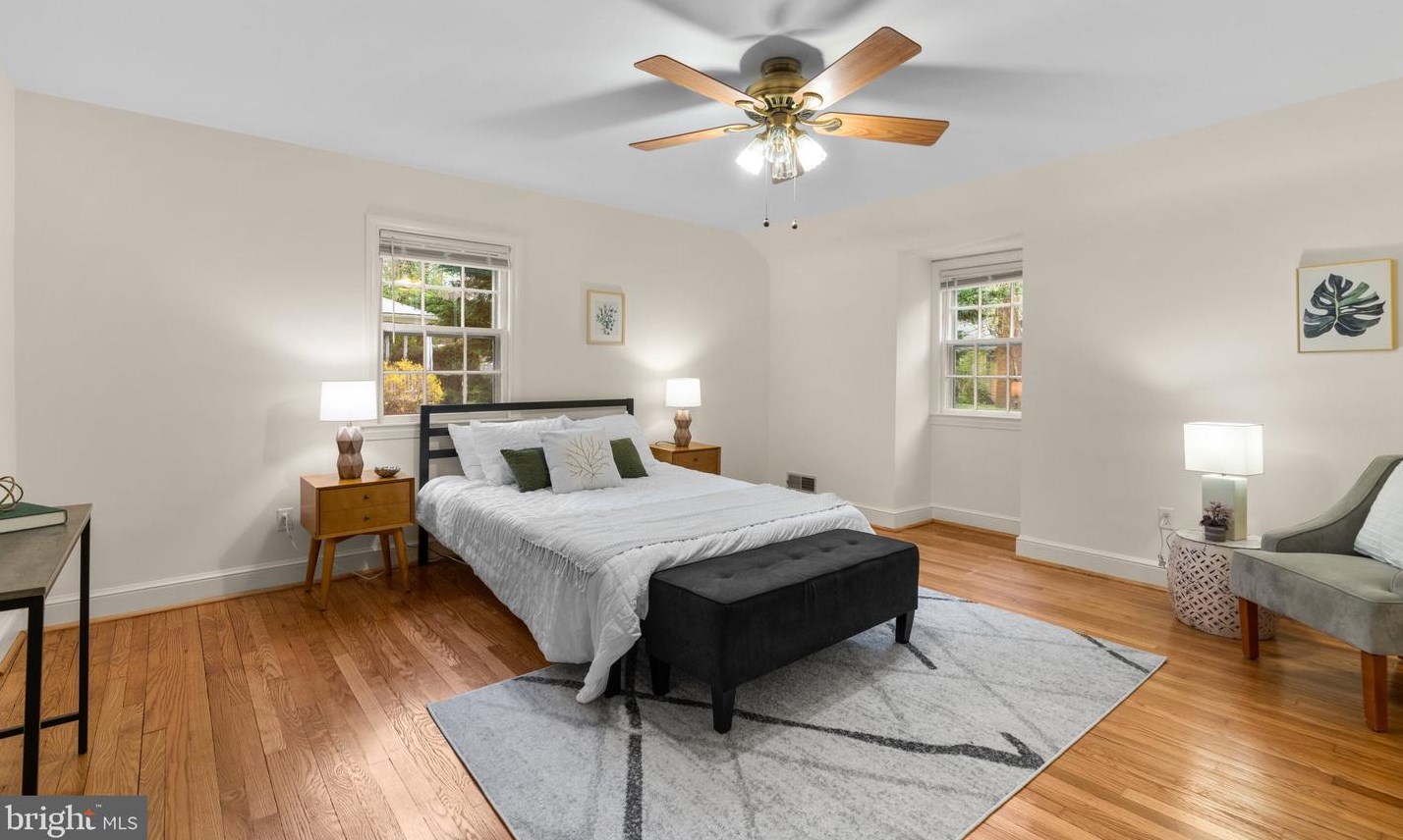 10217 Capitol View Ave, Silver Spring MD 20910-1033 exterior