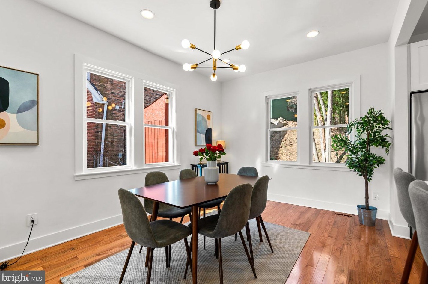 7422 Piney Branch Rd, Silver Spring MD  20912-4206 exterior