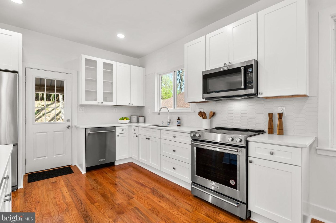 7422 Piney Branch Rd, Silver Spring MD  20912-4206 exterior